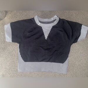 Black and White Striped Active workout sports exercise gym crop top seamless